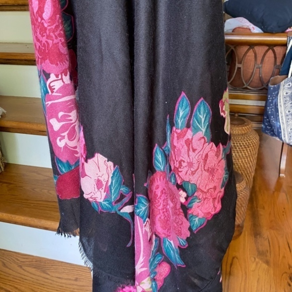 Anthropologie Black Floral Oversized Scarf - Picture 10 of 12